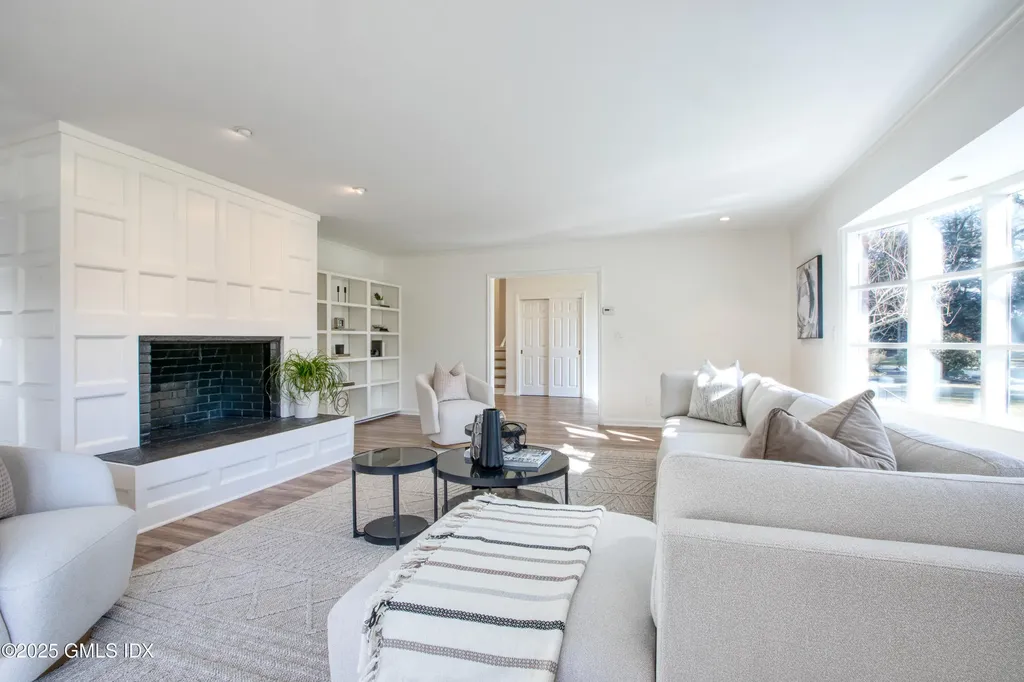 7 Cherry Tree Lane Riverside CT 06878