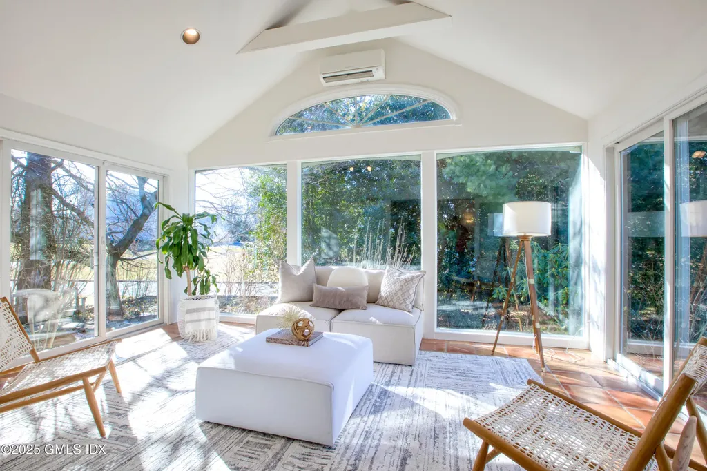 7 Cherry Tree Lane Riverside CT 06878