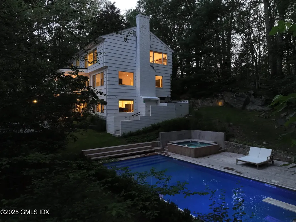 979 Lake Avenue Greenwich CT 06831