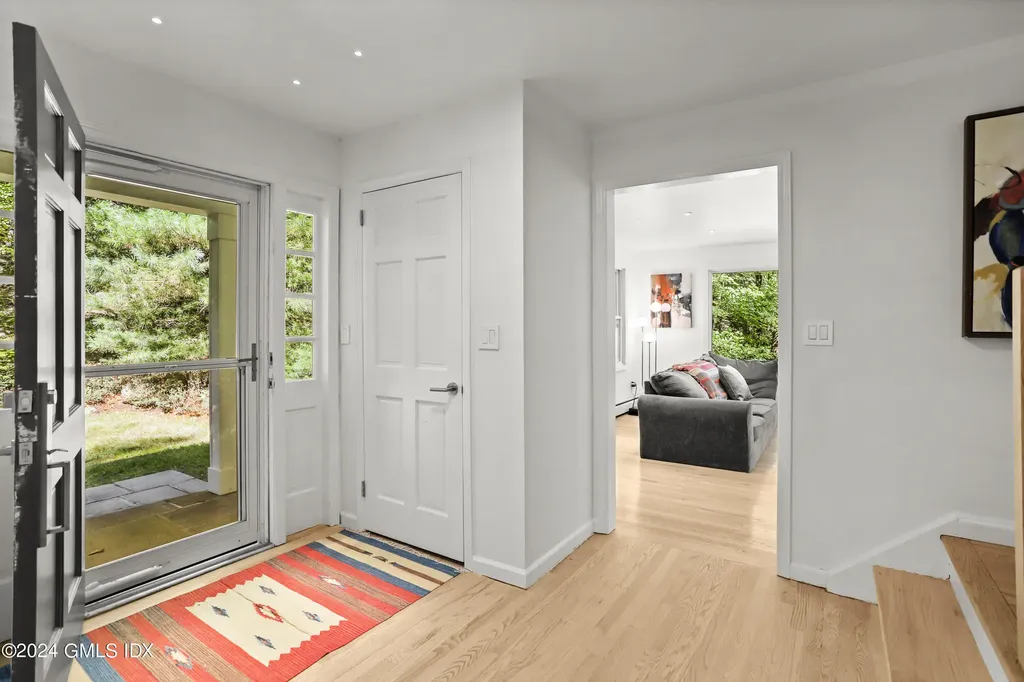 979 Lake Avenue Greenwich CT 06831