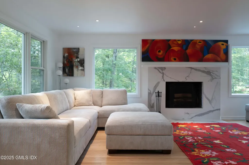 979 Lake Avenue Greenwich CT 06831