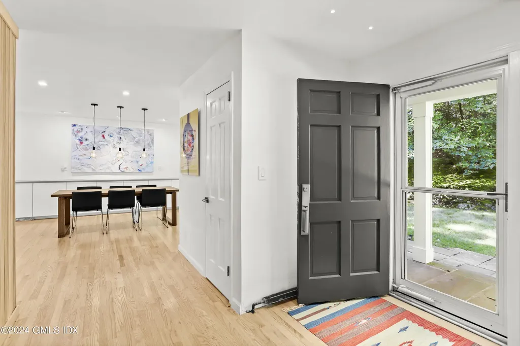 979 Lake Avenue Greenwich CT 06831