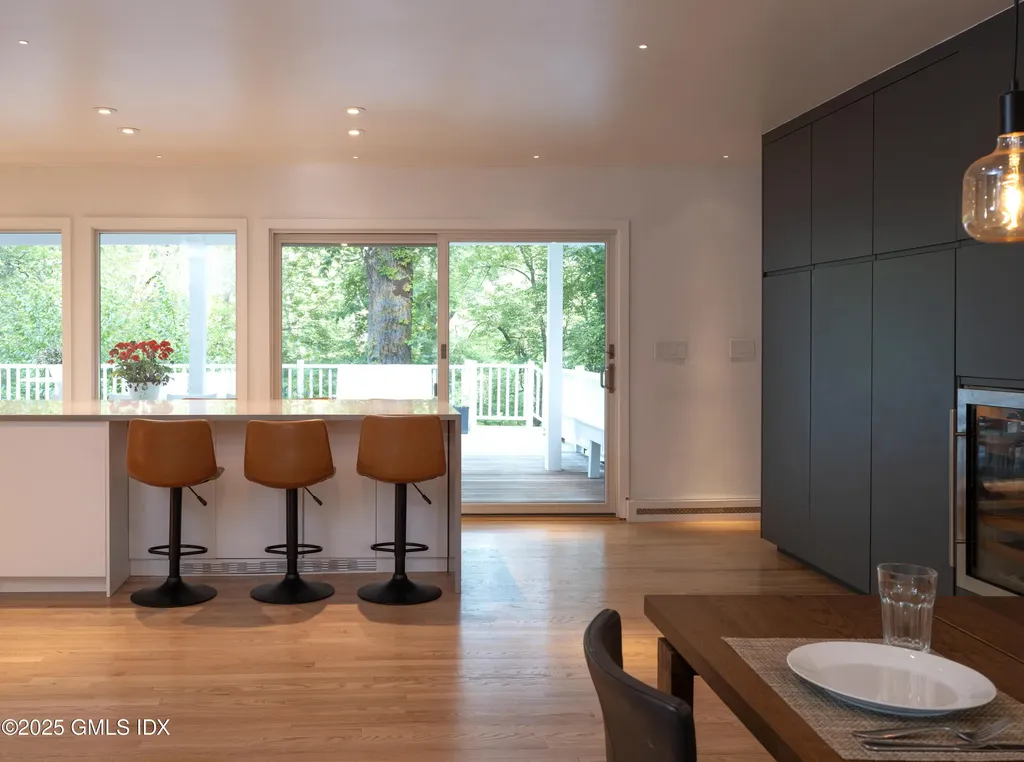 979 Lake Avenue Greenwich CT 06831