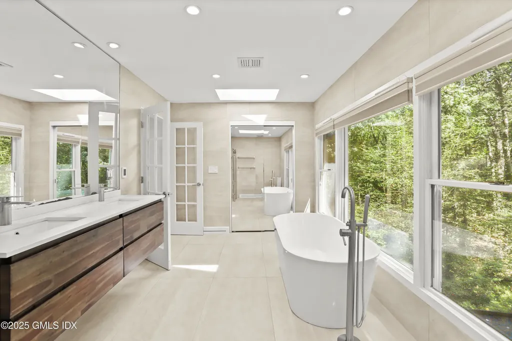 979 Lake Avenue Greenwich CT 06831