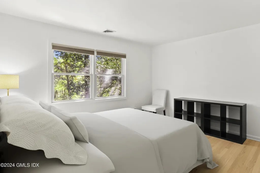 979 Lake Avenue Greenwich CT 06831