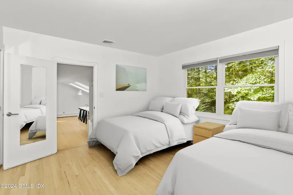 979 Lake Avenue Greenwich CT 06831