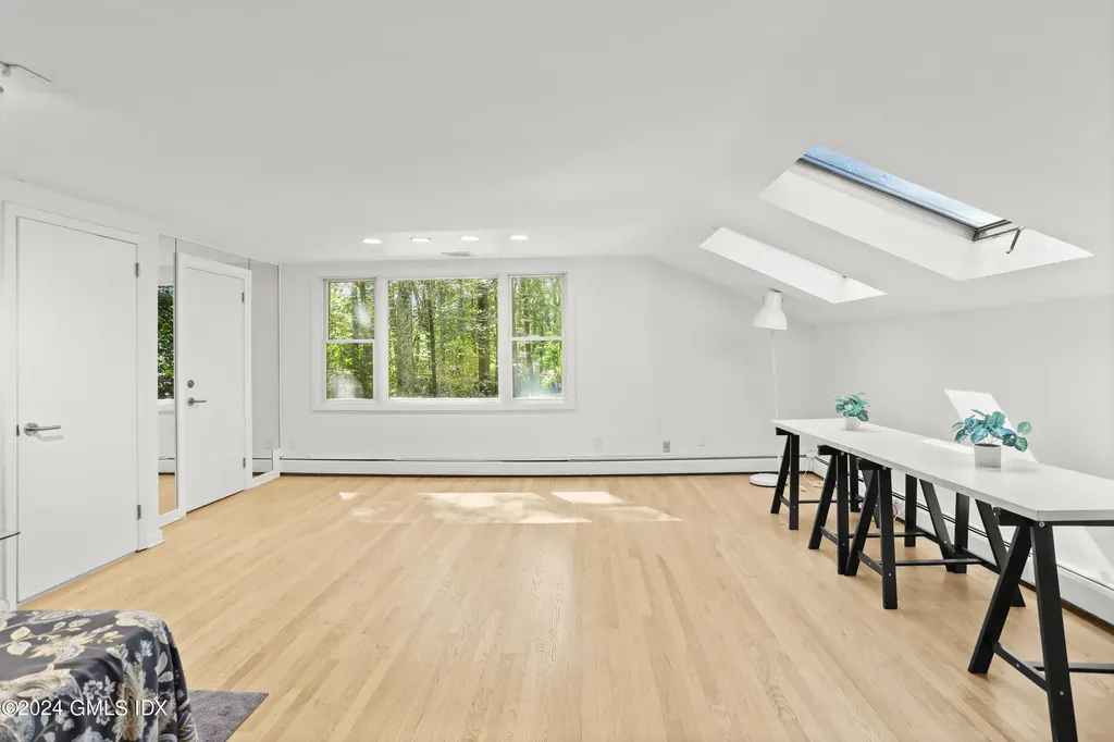 979 Lake Avenue Greenwich CT 06831