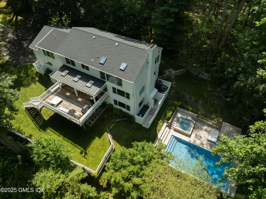 979 Lake Avenue Greenwich CT 06831