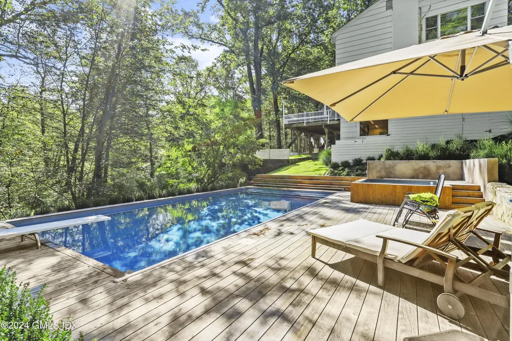 979 Lake Avenue Greenwich CT 06831