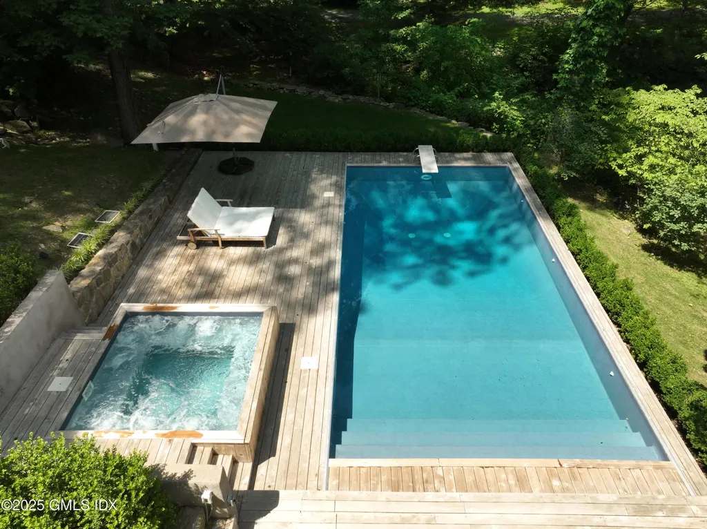 979 Lake Avenue Greenwich CT 06831