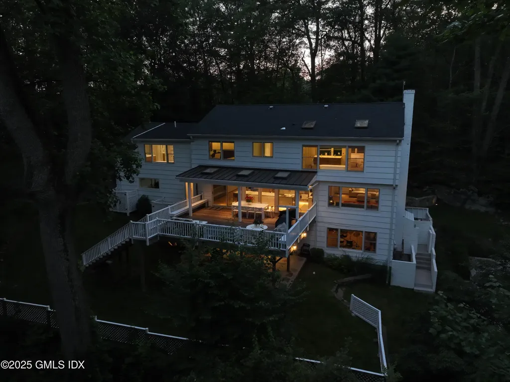 979 Lake Avenue Greenwich CT 06831