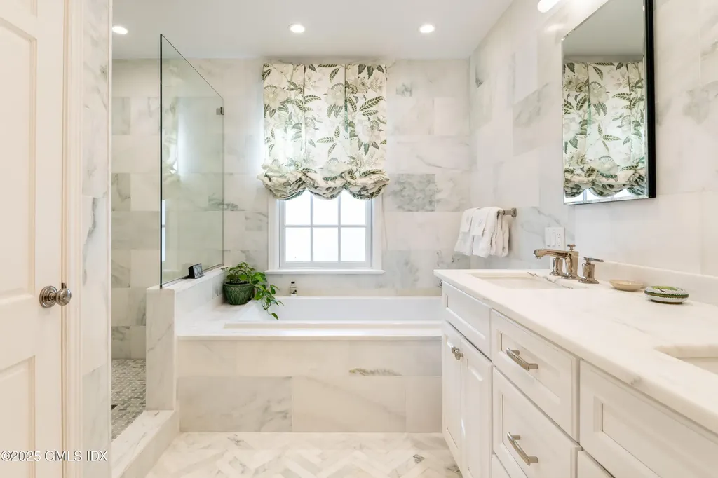 647 Lake Avenue Greenwich CT 06830