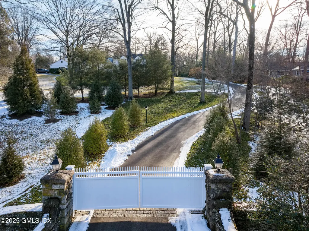 647 Lake Avenue Greenwich CT 06830