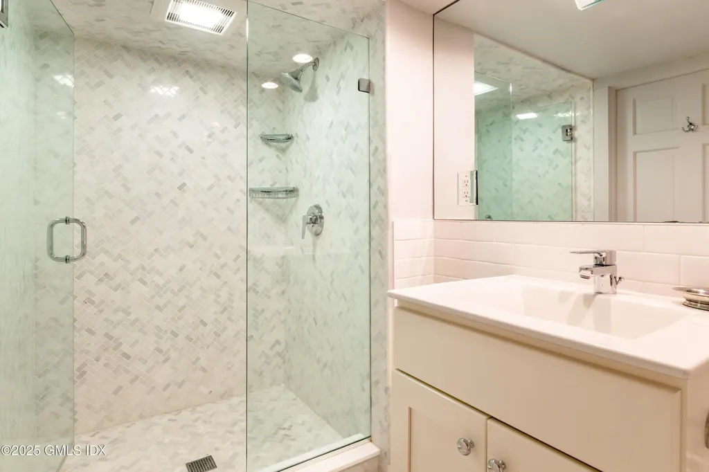 647 Lake Avenue Greenwich CT 06830