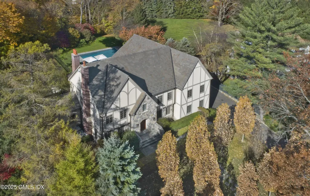 40 Upland Drive Greenwich CT 06831