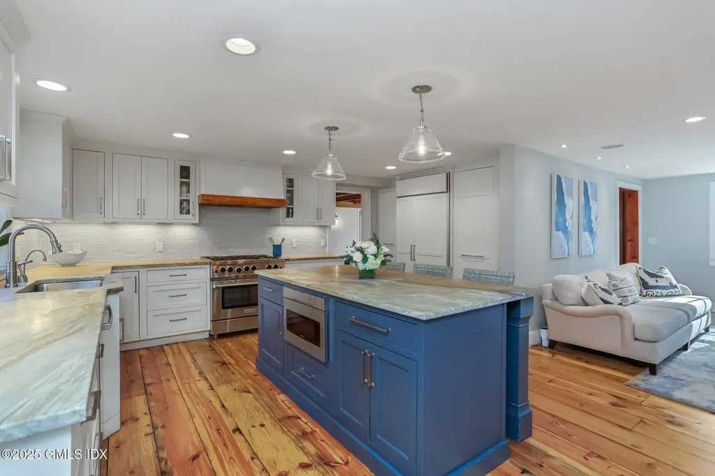 3 Cat Rock Road Cos Cob CT 06807