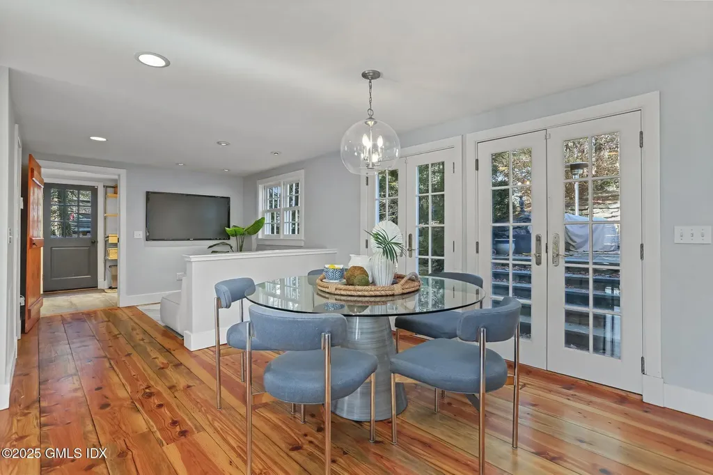 3 Cat Rock Road Cos Cob CT 06807