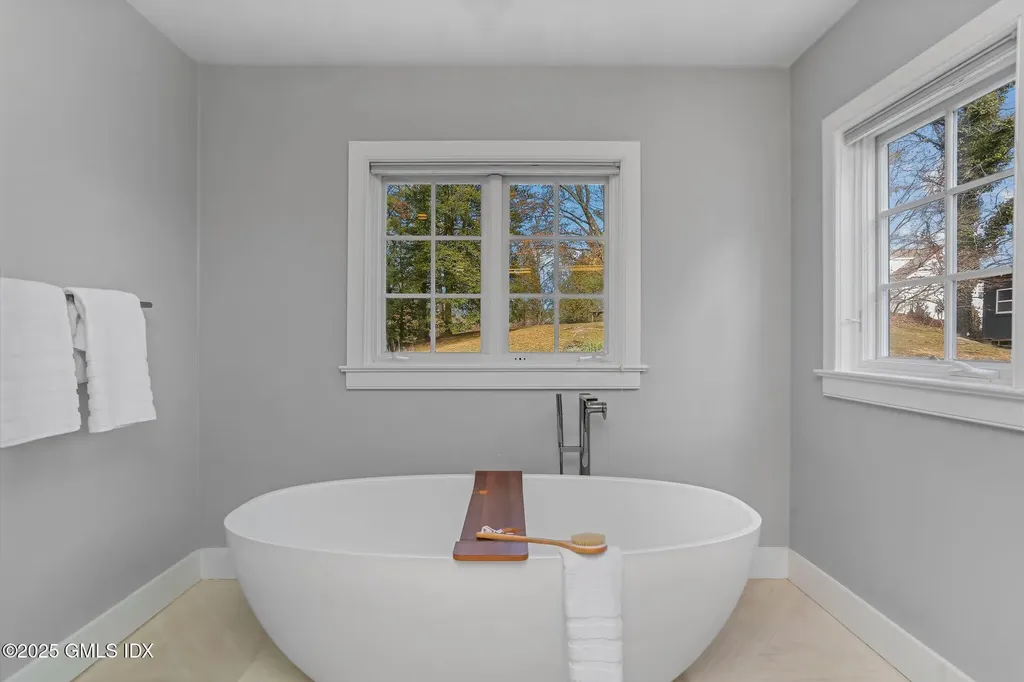 3 Cat Rock Road Cos Cob CT 06807