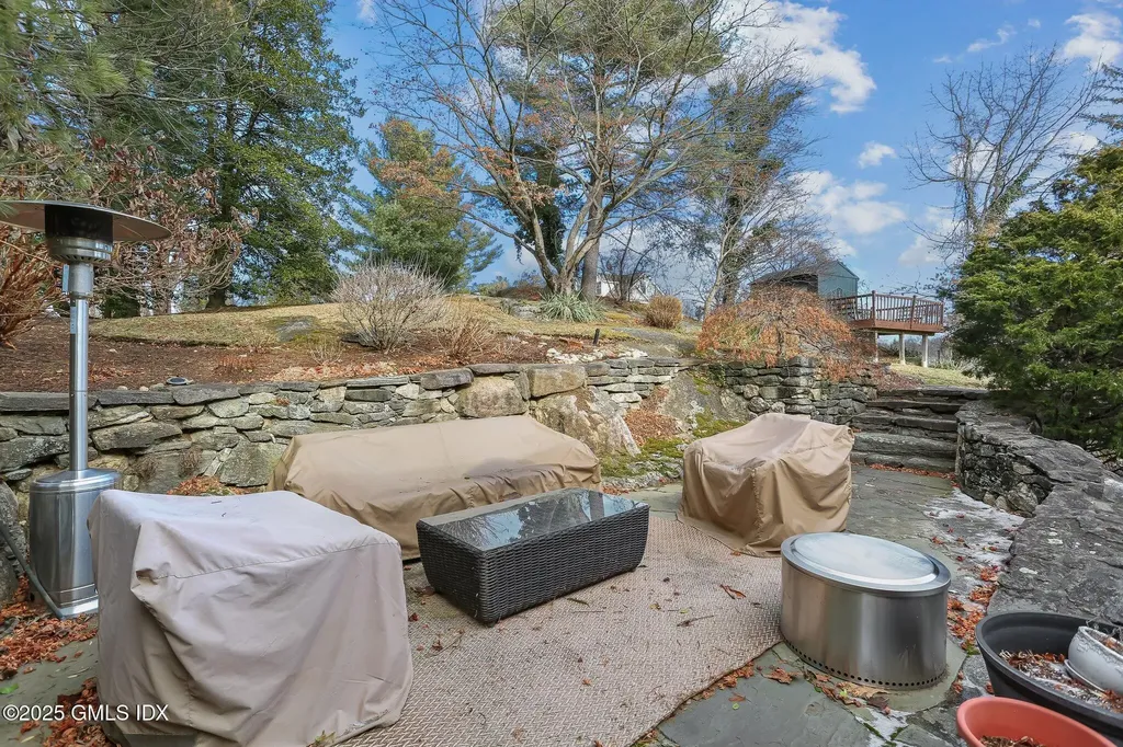 3 Cat Rock Road Cos Cob CT 06807