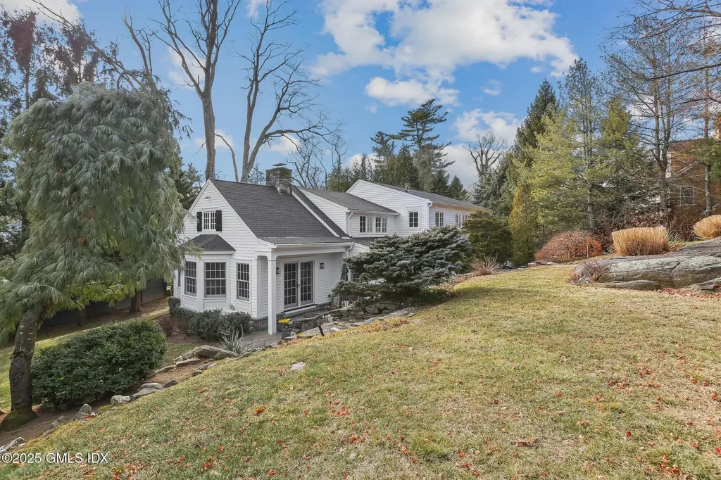 3 Cat Rock Road Cos Cob CT 06807