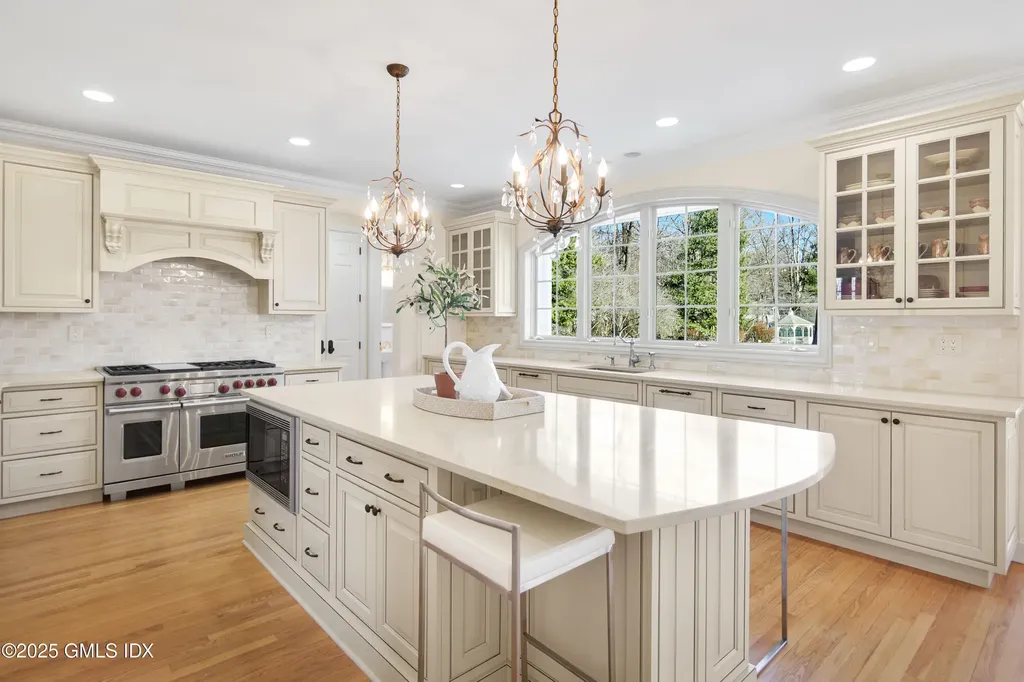 42 N Meadows Lane Stamford CT 06903