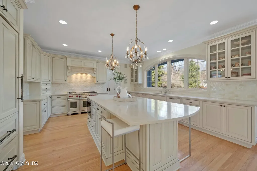 42 N Meadows Lane Stamford CT 06903