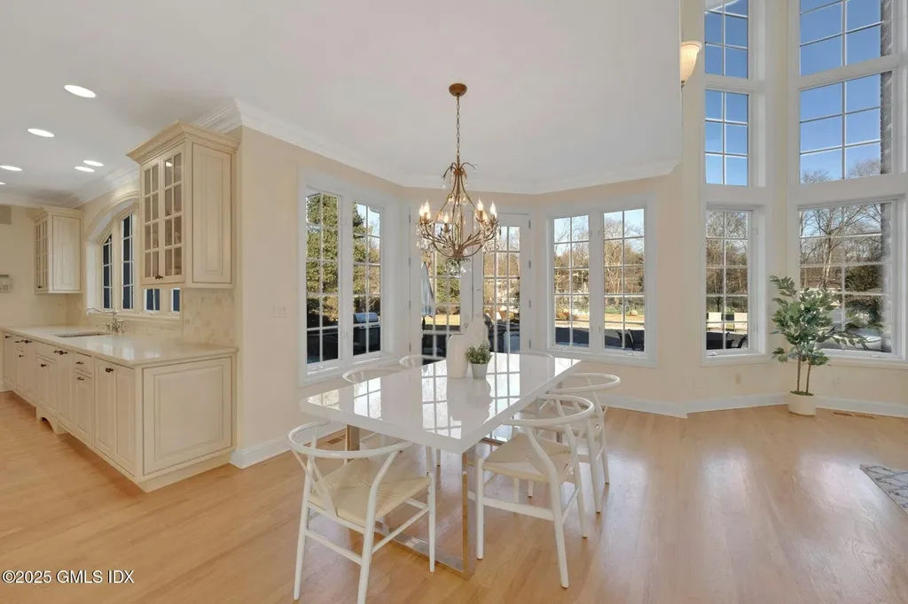 42 N Meadows Lane Stamford CT 06903