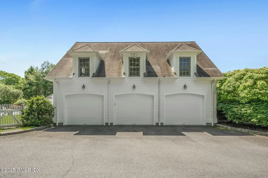 42 N Meadows Lane Stamford CT 06903