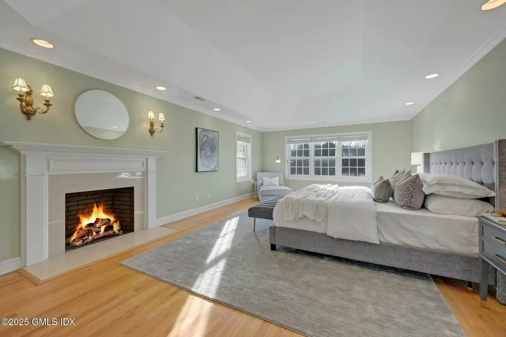 42 N Meadows Lane Stamford CT 06903