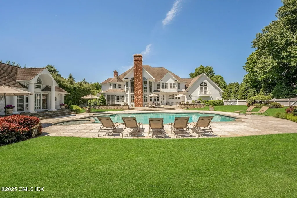 42 N Meadows Lane Stamford CT 06903