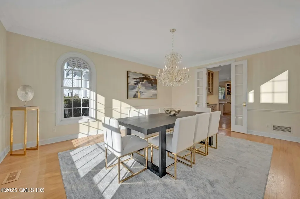 42 N Meadows Lane Stamford CT 06903