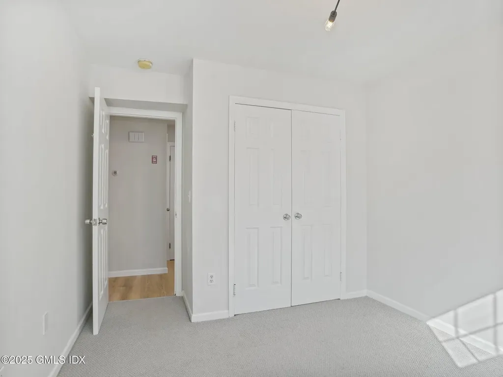 171 1/2 Henry Street Greenwich CT 06830