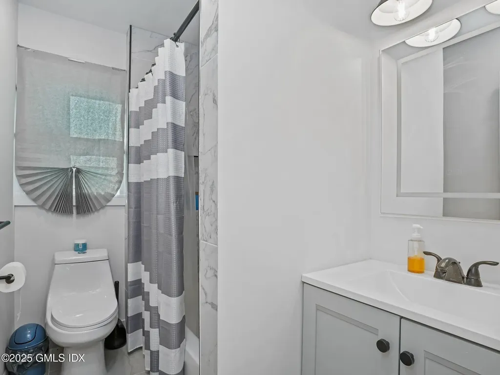 171 1/2 Henry Street Greenwich CT 06830