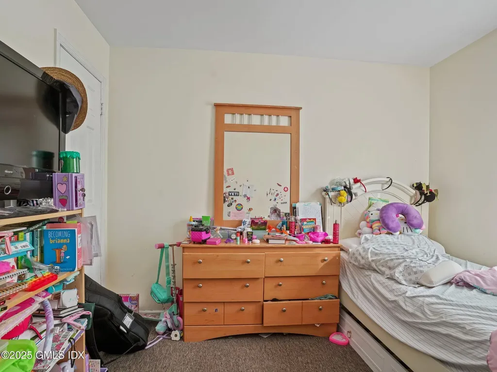 171 1/2 Henry Street Greenwich CT 06830