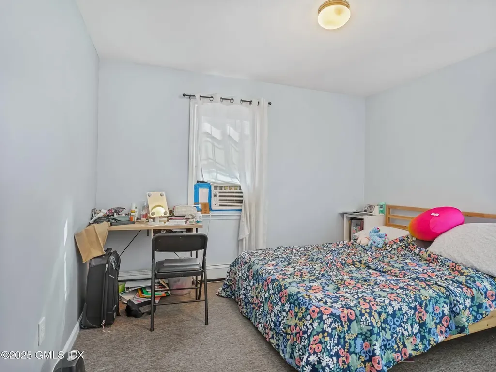 171 1/2 Henry Street Greenwich CT 06830