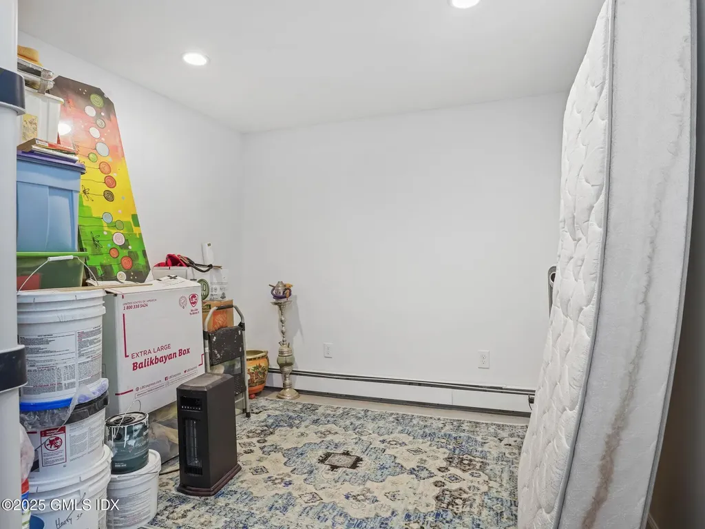 171 1/2 Henry Street Greenwich CT 06830