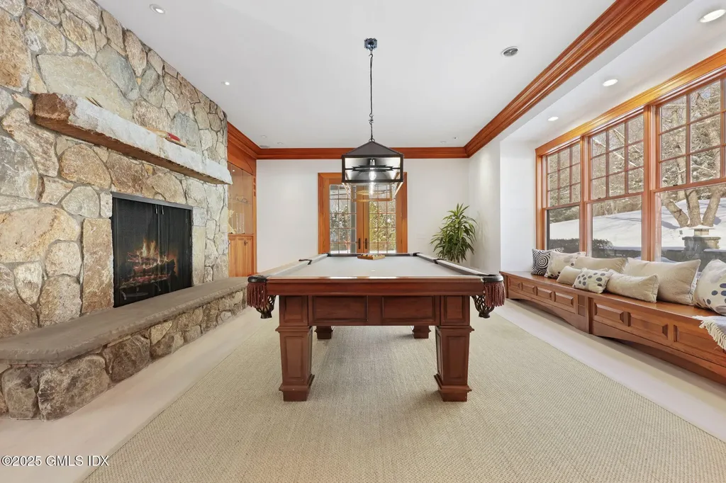 65 Hunting Ridge Road Greenwich CT 06831