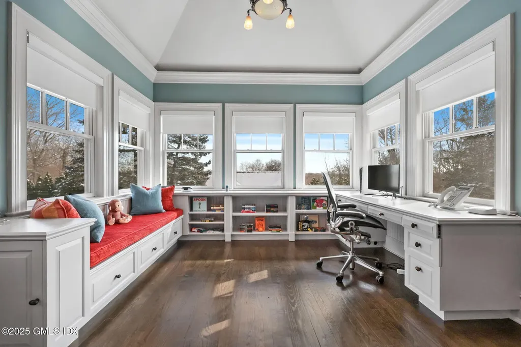 65 Hunting Ridge Road Greenwich CT 06831