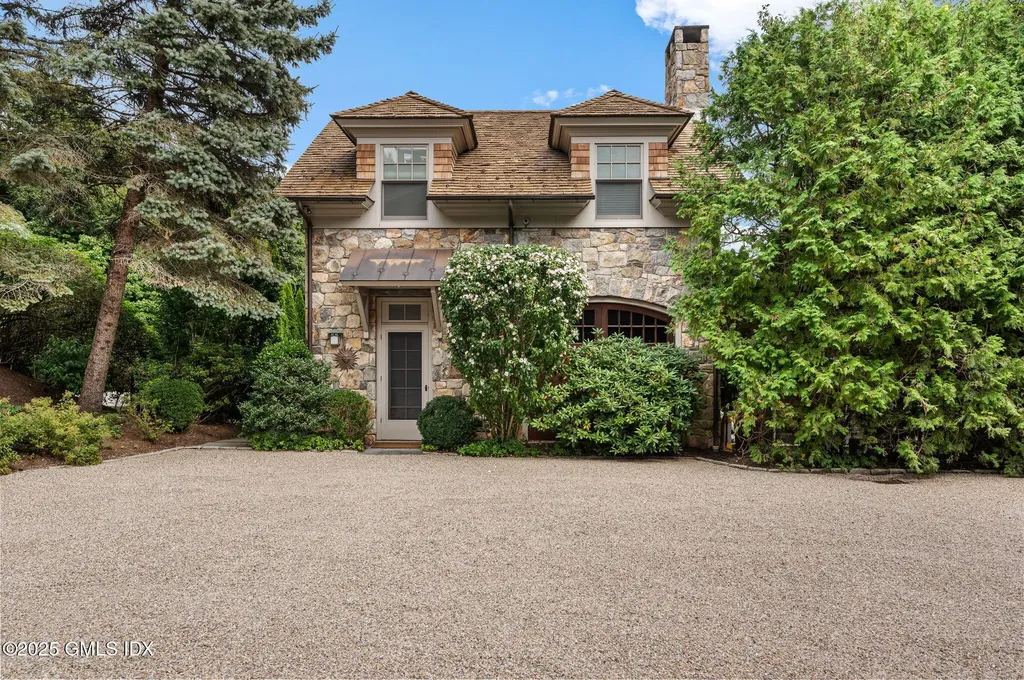 65 Hunting Ridge Road Greenwich CT 06831