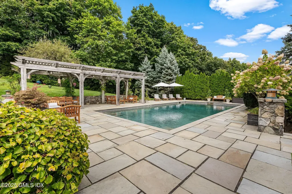 65 Hunting Ridge Road Greenwich CT 06831