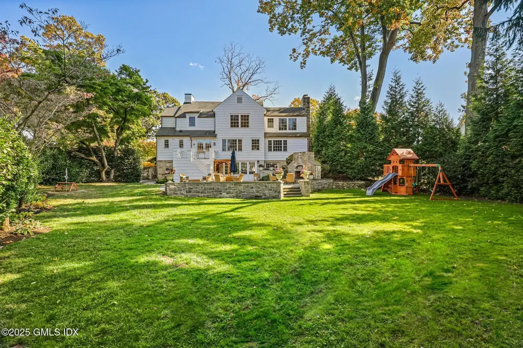 45 Wesskum Wood Road Riverside CT 06878