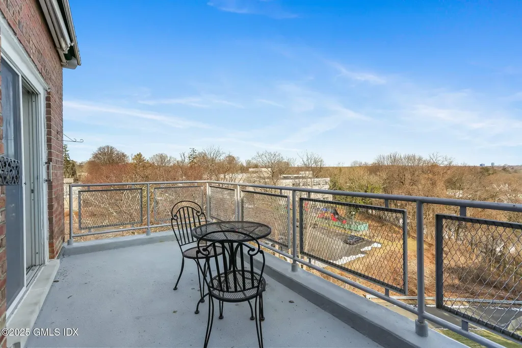 5 Putnam Hill Greenwich CT 06830