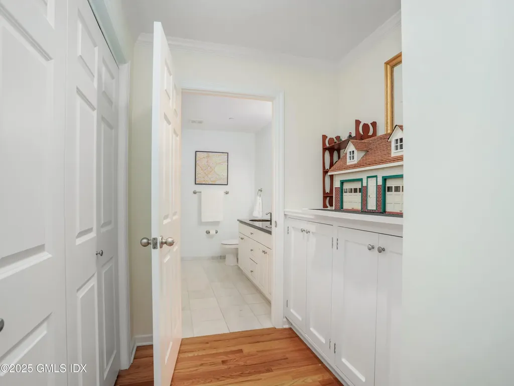 51 Forest Avenue Old Greenwich CT 06870