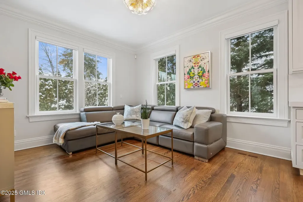 182 Milbank Avenue Greenwich CT 06830