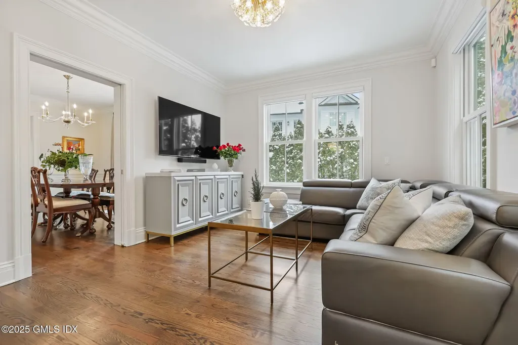 182 Milbank Avenue Greenwich CT 06830