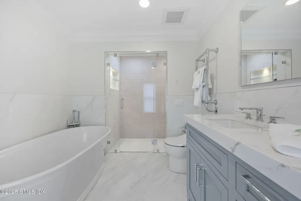 182 Milbank Avenue Greenwich CT 06830