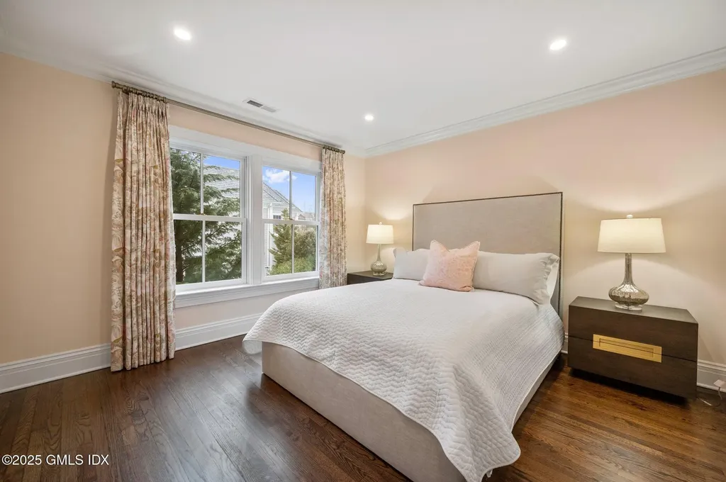 182 Milbank Avenue Greenwich CT 06830