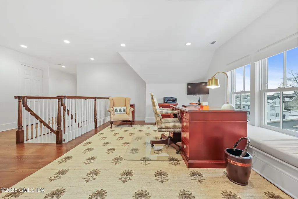 182 Milbank Avenue Greenwich CT 06830