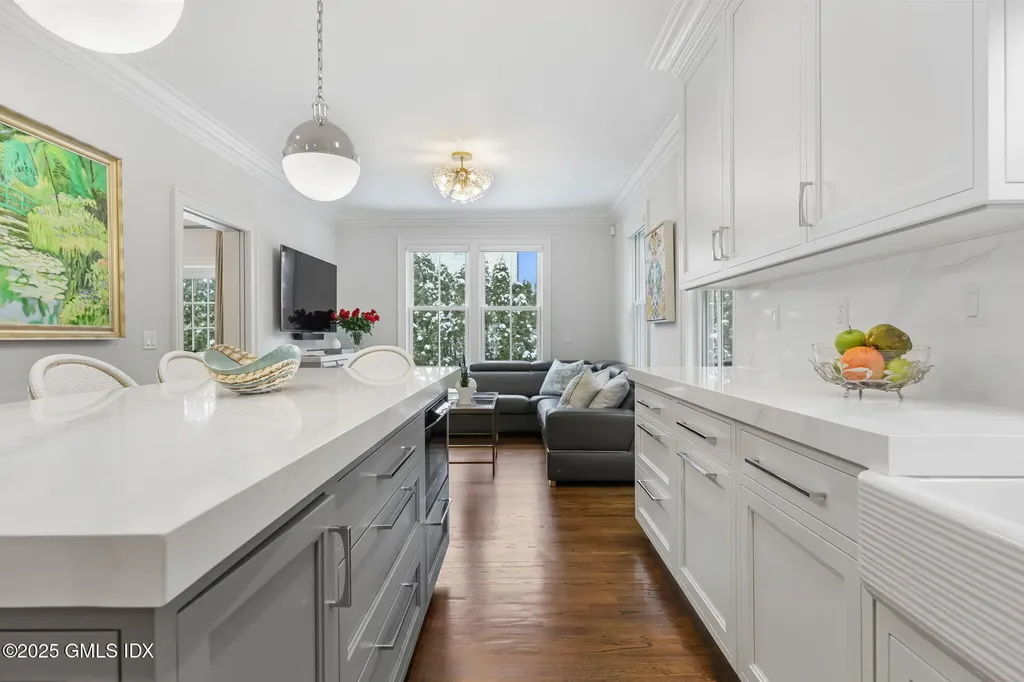 182 Milbank Avenue Greenwich CT 06830