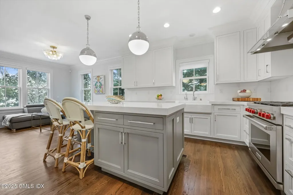 182 Milbank Avenue Greenwich CT 06830